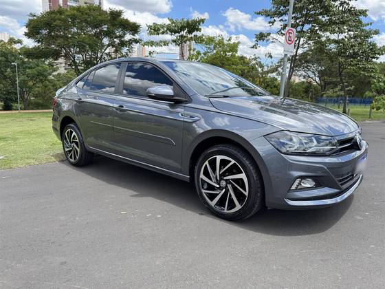 VOLKSWAGEN VIRTUS 1.0 200 TSI HIGHLINE AUTOMÁTICO